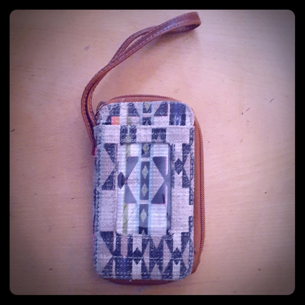 Cute wrist wallet ☺